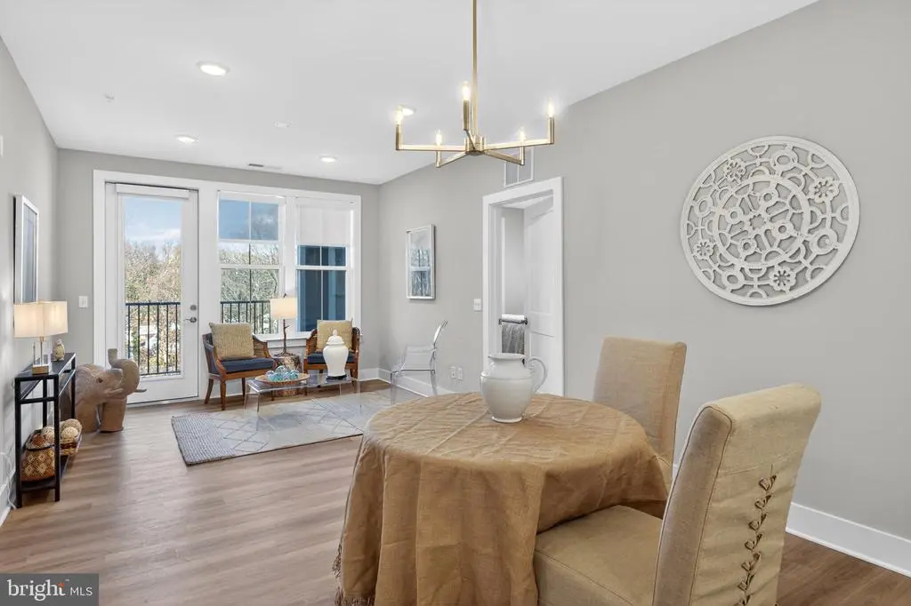 76 Old Mill Bottom Rd N #203, Annapolis