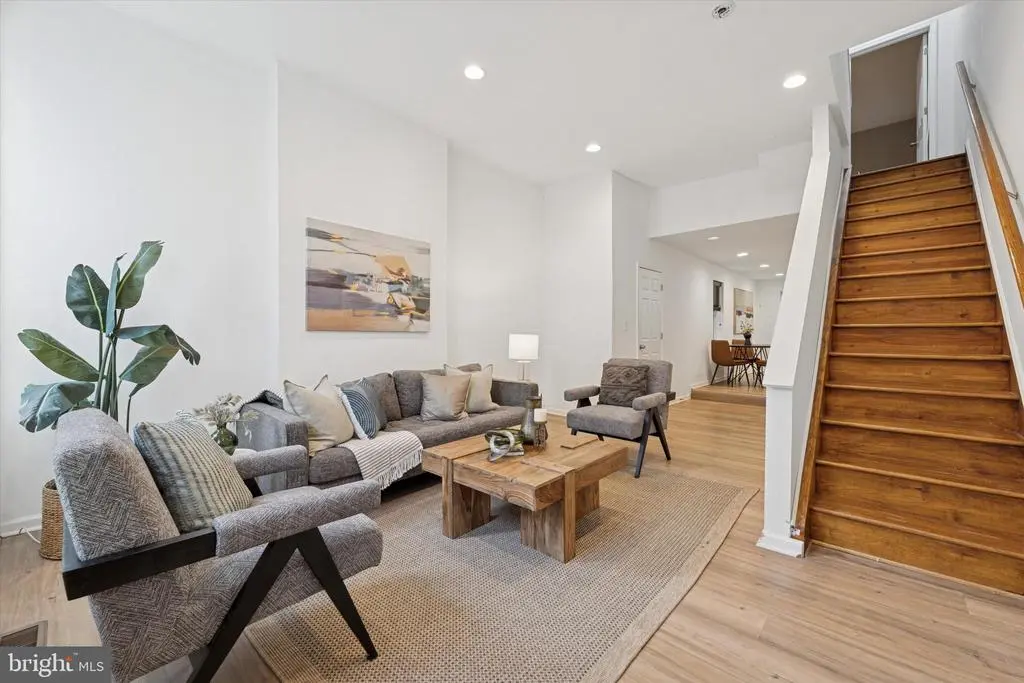 2126 N 8th St, Philadelphia