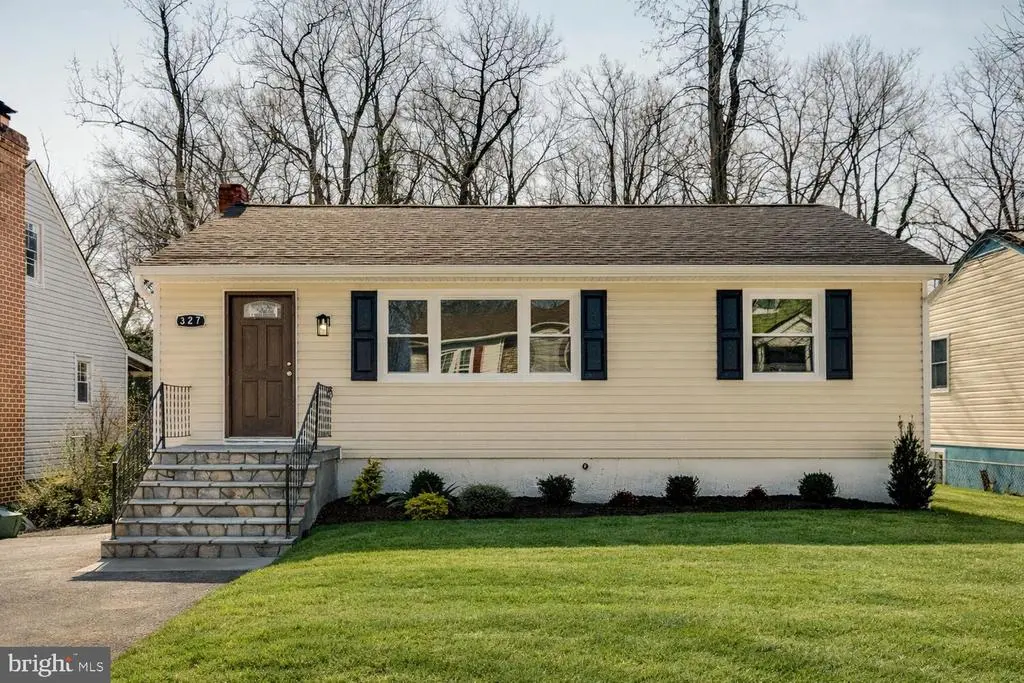 327 Howard Ave, ROCKVILLE