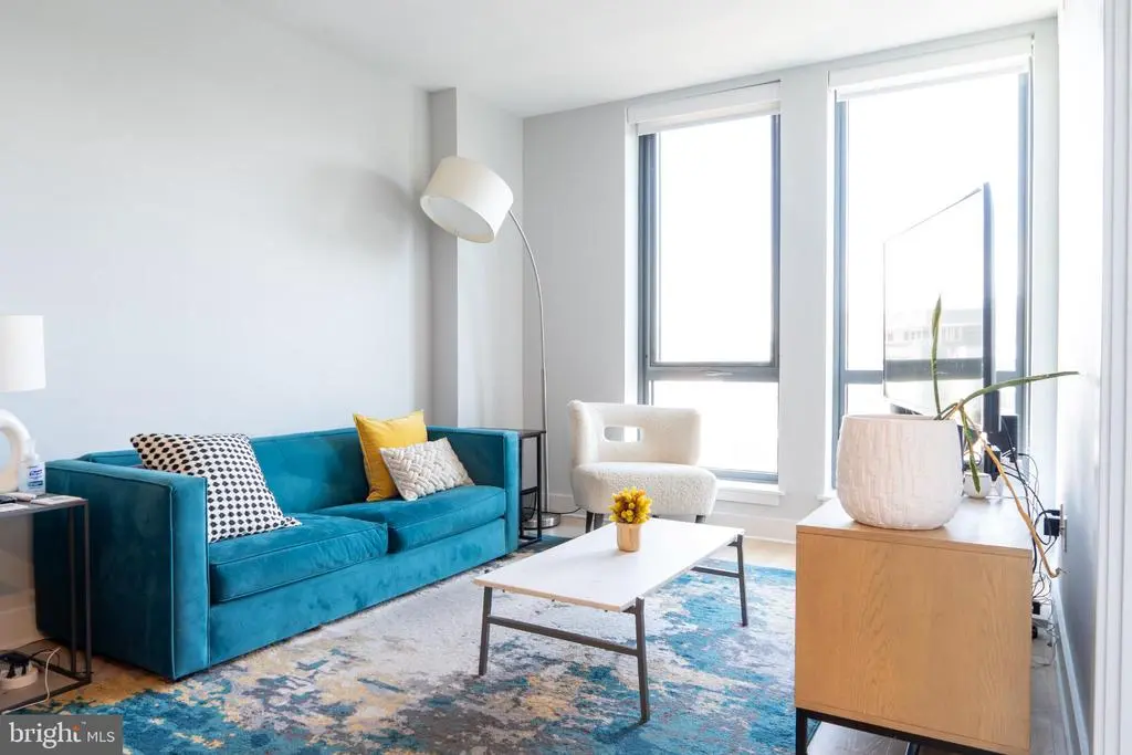 1211 Van St Se #1107, WASHINGTON