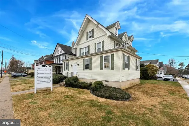 614 Darby Rd, Havertown