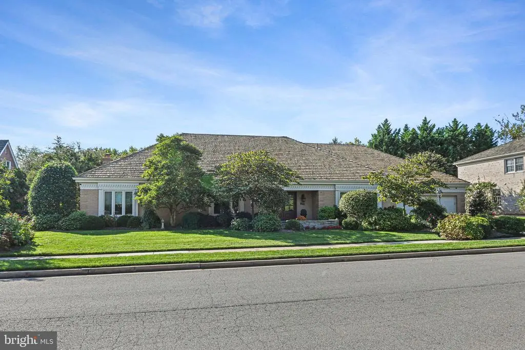 6304 Dunaway Ct, MCLEAN