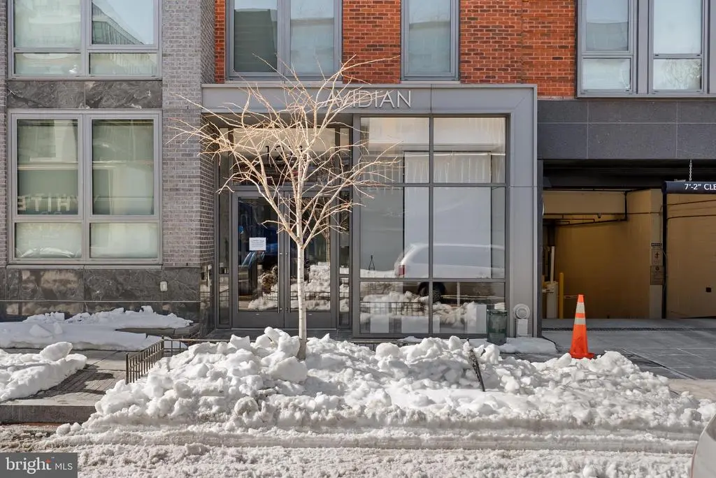 1211 Van St Se #404, WASHINGTON