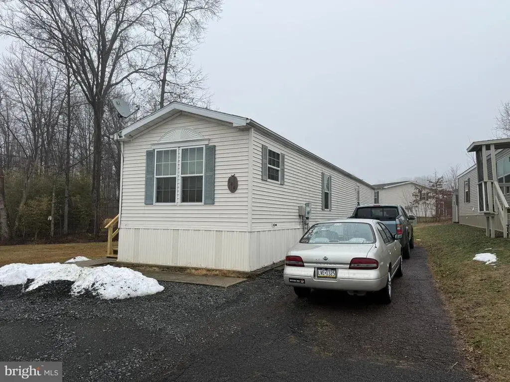 144 Cedar Dr, QUAKERTOWN