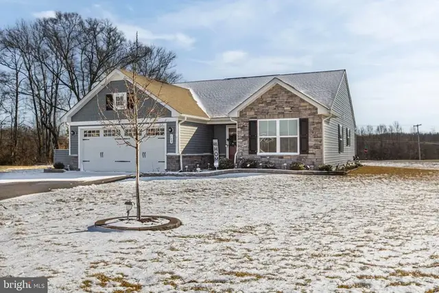168 Tybalt Ln, Dover