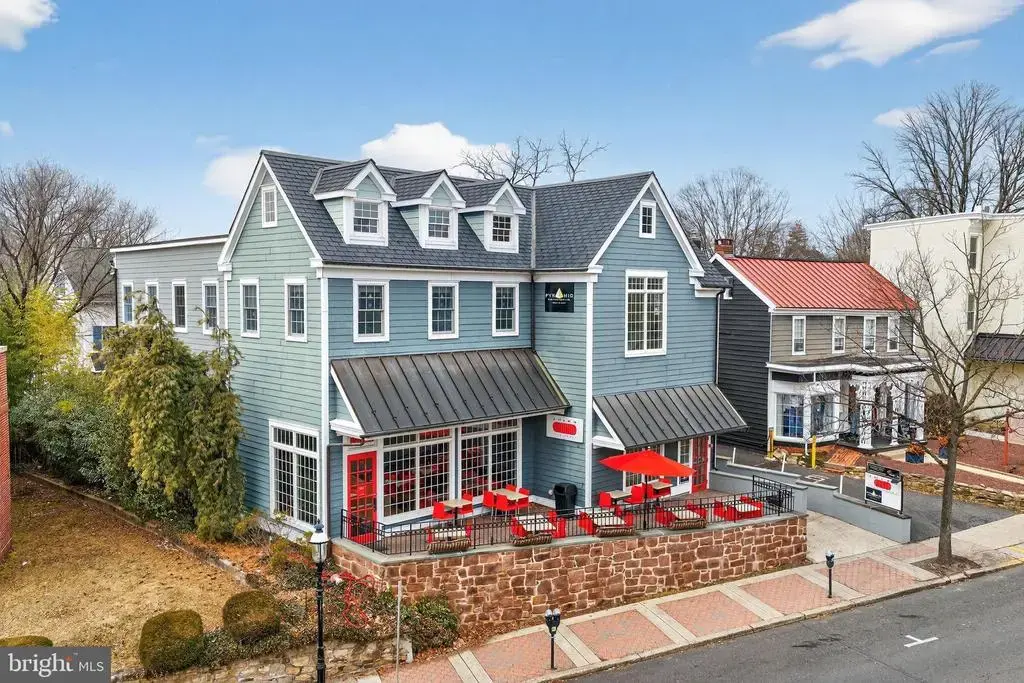 78 S Main St, DOYLESTOWN