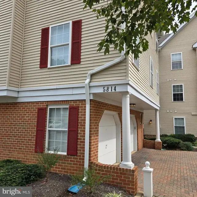 5814 Wyndham Cir #301, Columbia