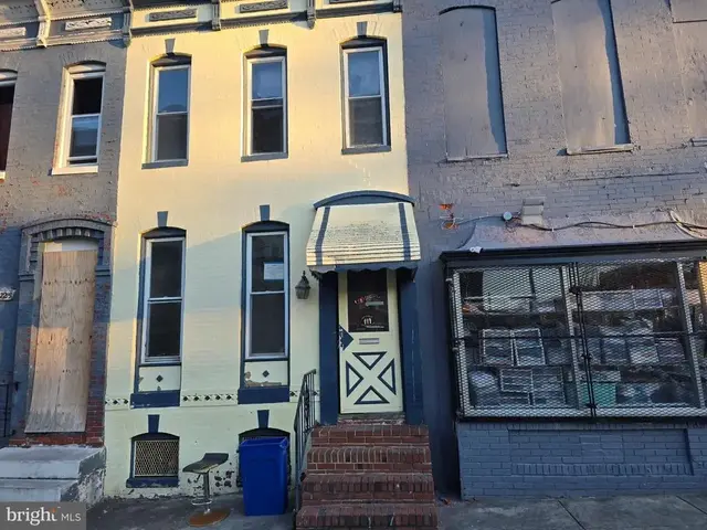 727 Baker St, Baltimore
