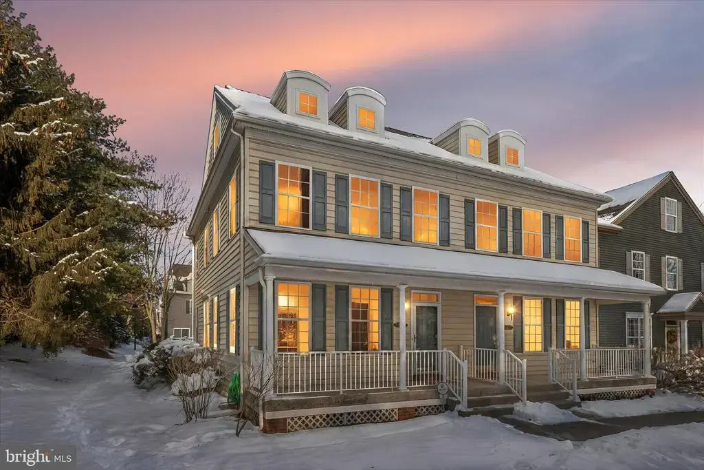 6 Edison Ln, DOYLESTOWN