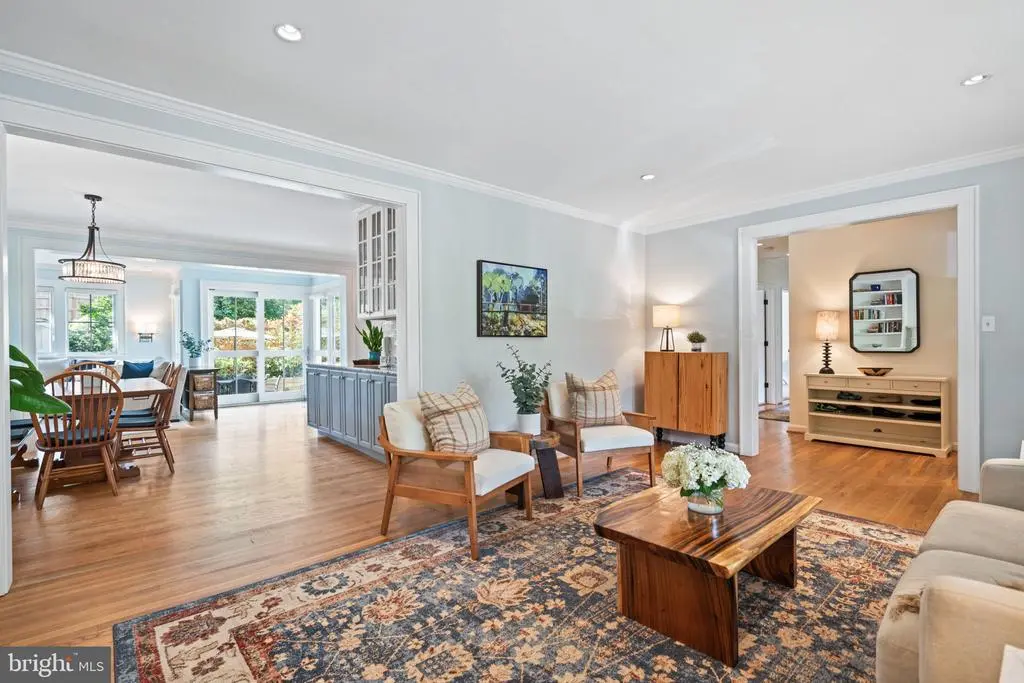 5191 Linnean Ter Nw, WASHINGTON