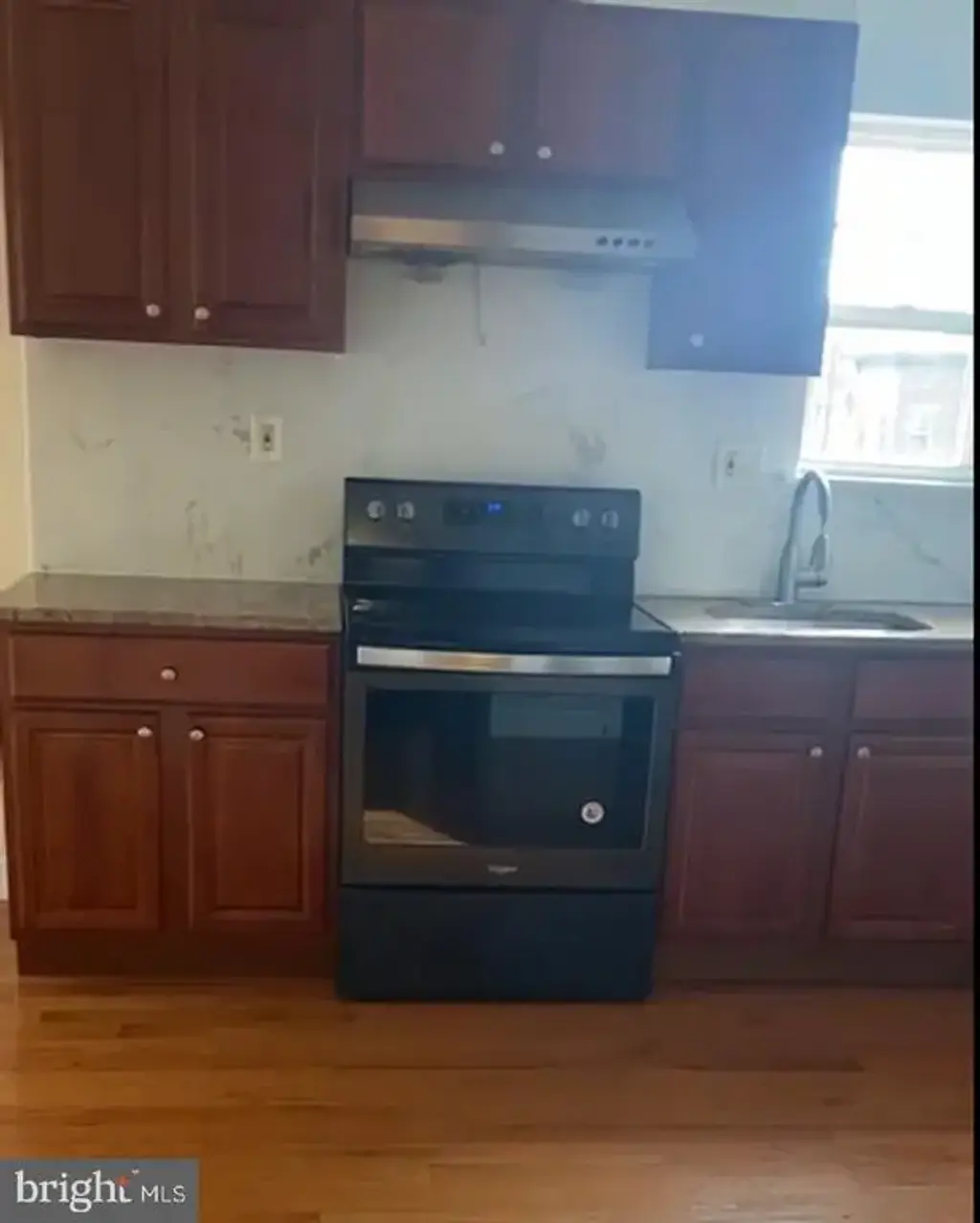 763 S 13th St #3rd Fl, PHILADELPHIA