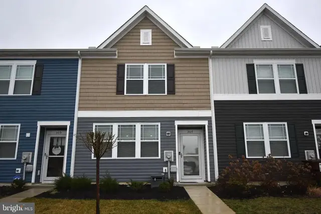 307 Wood Duck Dr, Cambridge