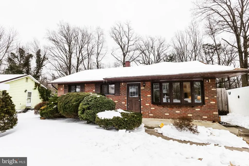 545 Crestpark Dr, Glen Burnie