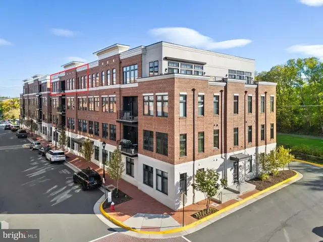 3 Stationmaster St Se #402, Leesburg