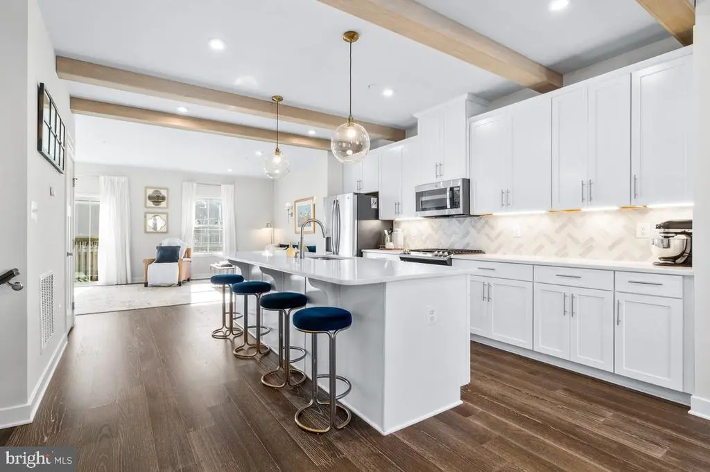 10327 Quillback St, New Market