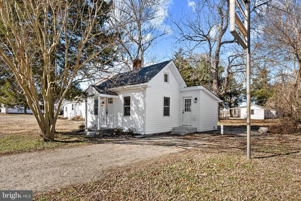 28276 Riverside Dr, Salisbury