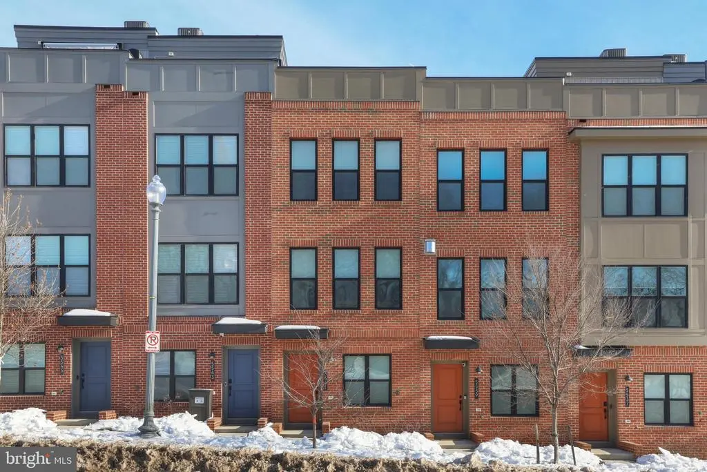 5541 South Dakota Ave Ne, Washington