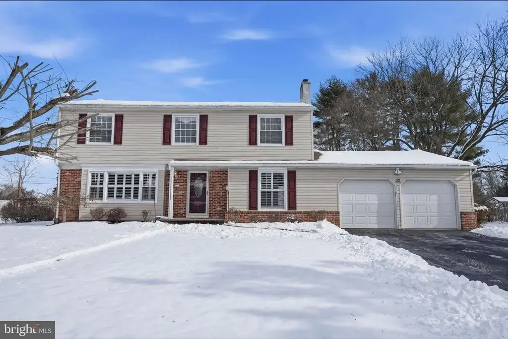 32 Lower Hilltop Rd, YARDLEY
