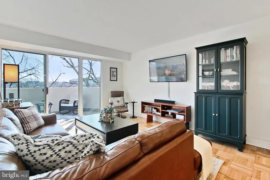 700 7th St Sw #730, WASHINGTON