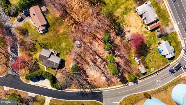 12205 Waples Mill Rd, Oakton