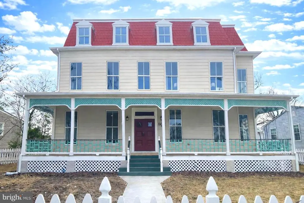 5617 Ruatan St, College Park