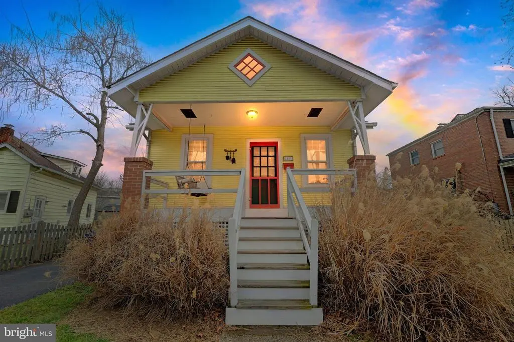 2403 Burke Ave, ALEXANDRIA