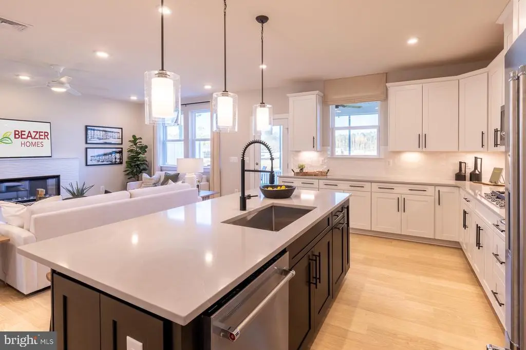 21136 Blue Jay Dr, SELBYVILLE