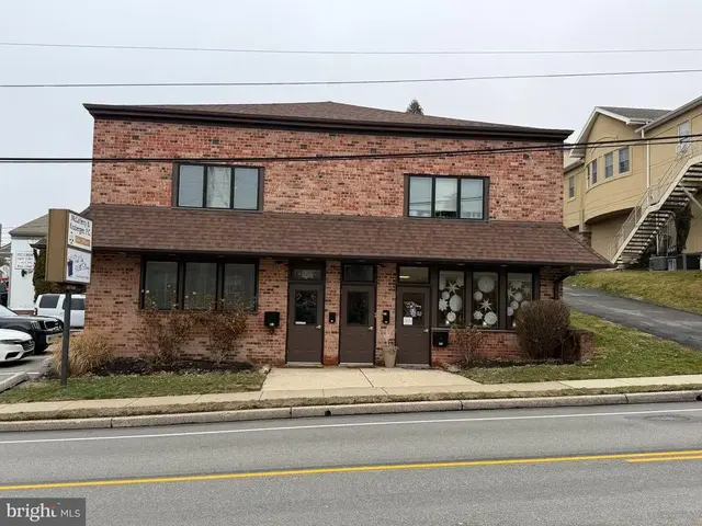 809 Bethlehem Pike, Glenside
