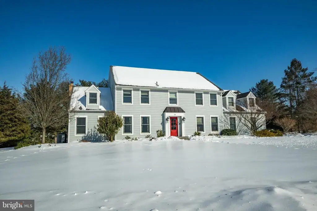 20 Standing Tree Cir, SOUTHAMPTON