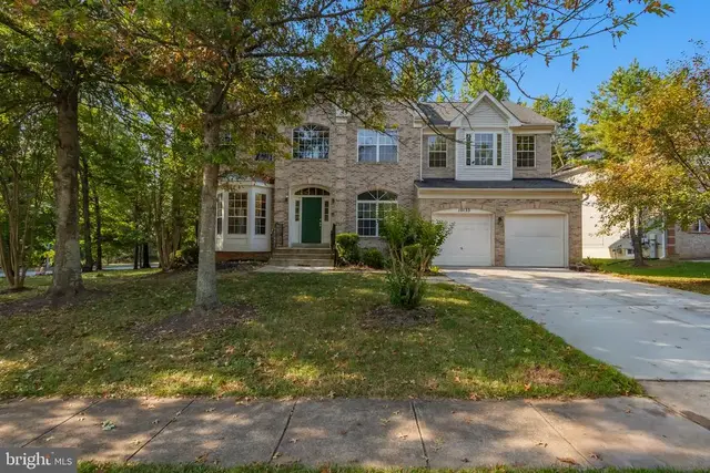10133 Ellard Dr, Lanham