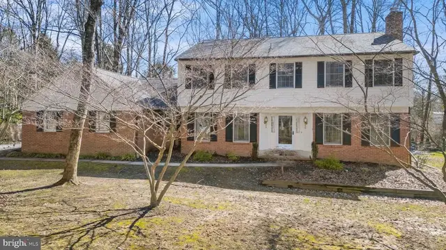 120 Hitching Post Dr, Wilmington