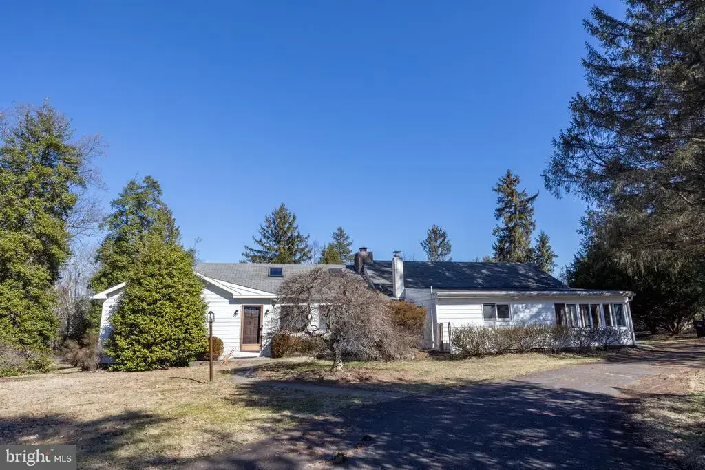 6106 Lower York Rd, NEW HOPE
