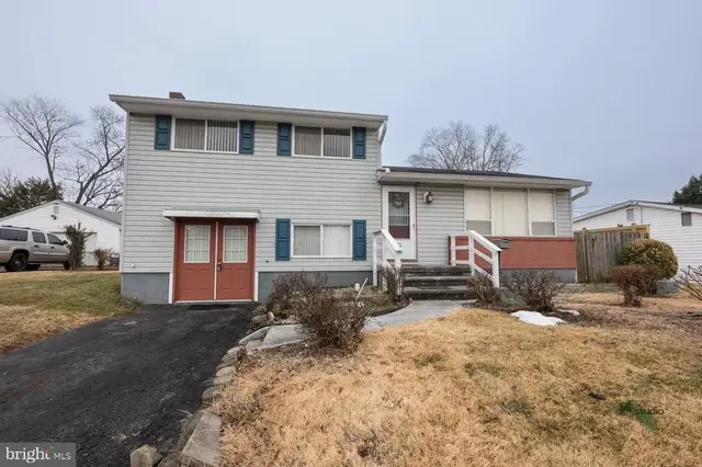 729 Cambridge Ave, Aberdeen