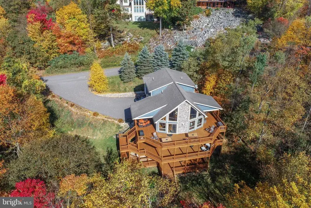 723 Pinnacle Dr, SWANTON