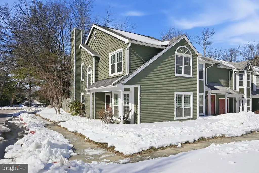 954 Breakwater Dr, Annapolis