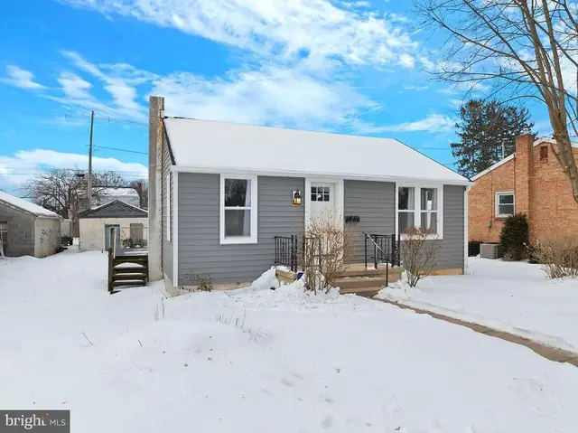1806 Filbert St, York