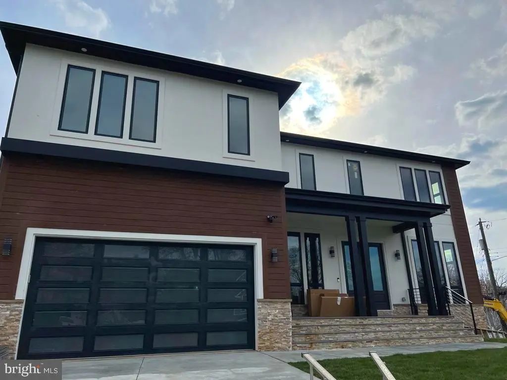 8721 Little River Tpke, FAIRFAX