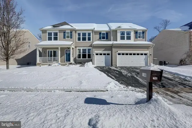 1146 E Founds St, Townsend