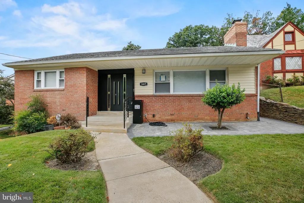 1445 Northgate Rd Nw, Washington