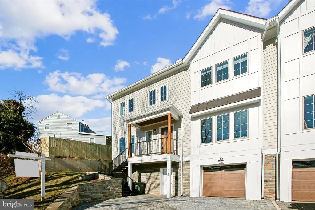 5043 25th St S, ARLINGTON