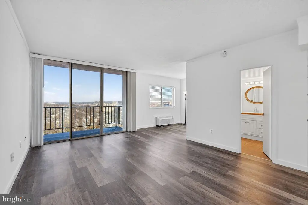 2059 Huntington Ave #1602, ALEXANDRIA