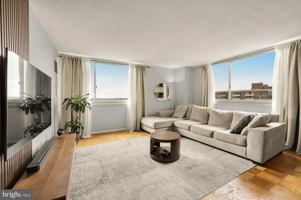 4601 N Park Ave #1119, CHEVY CHASE