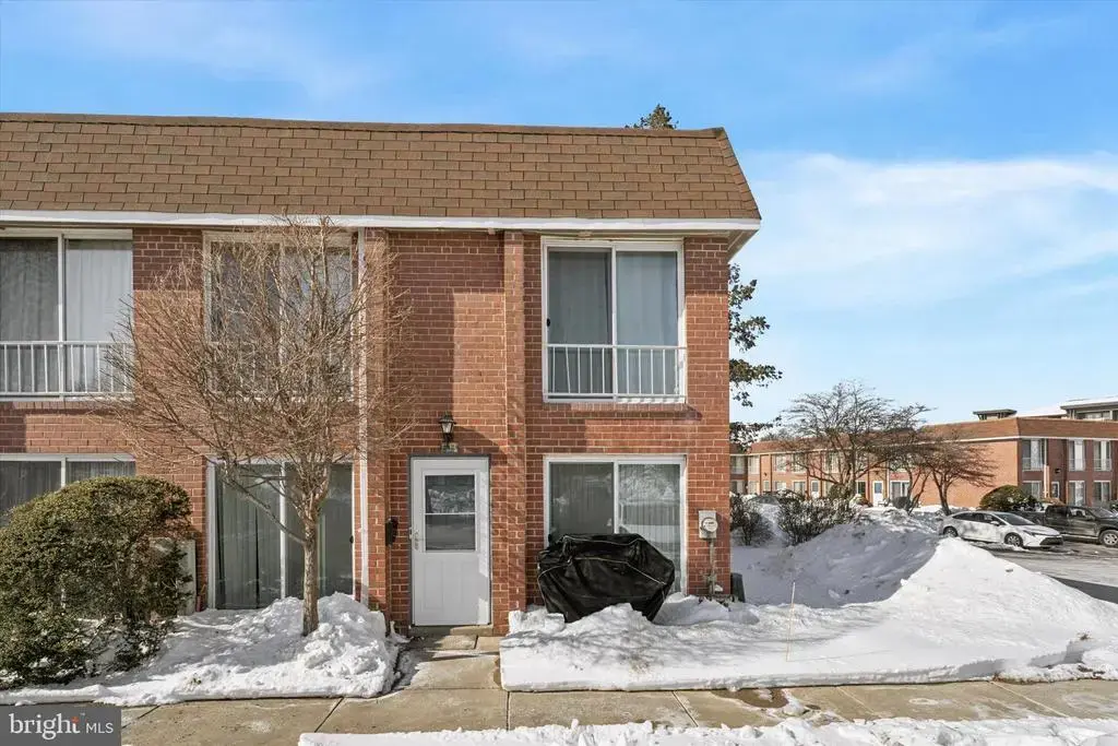 217 Saratoga Ct, WARMINSTER