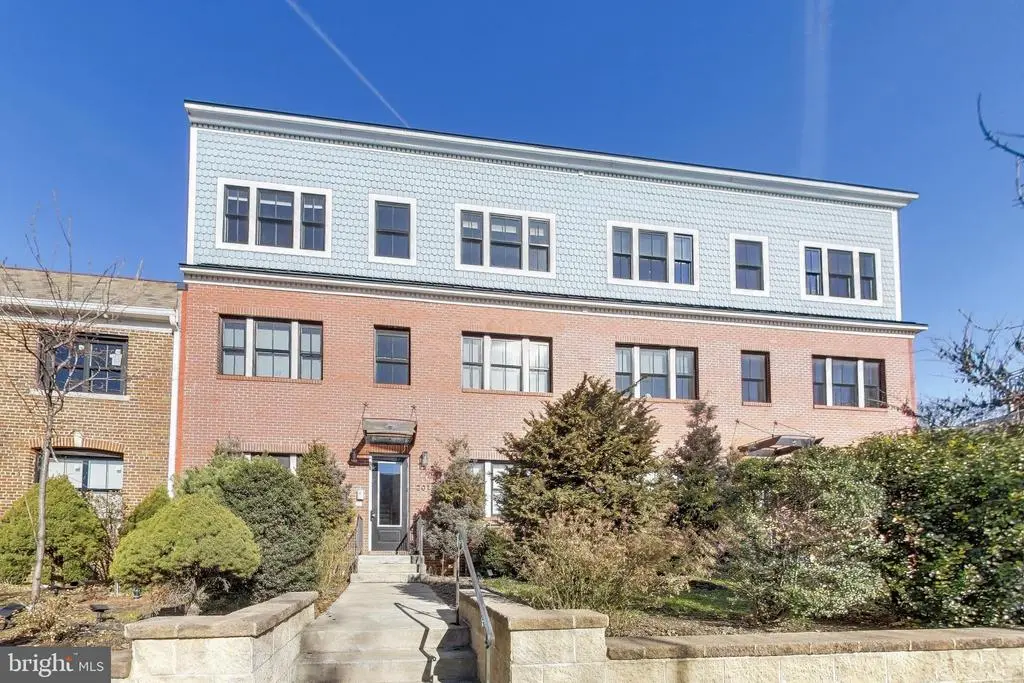 2012 D St Ne #4, WASHINGTON