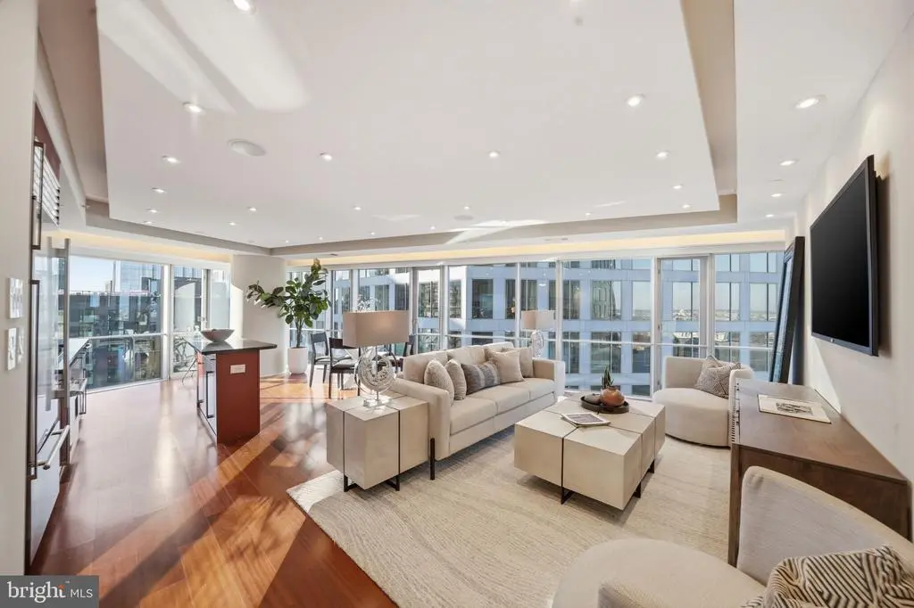 1111 19th St N #2705, ARLINGTON