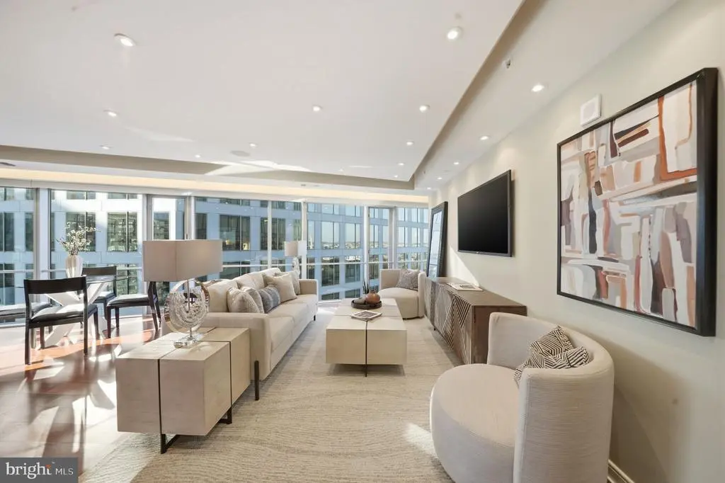 1111 19th St N #2705, ARLINGTON