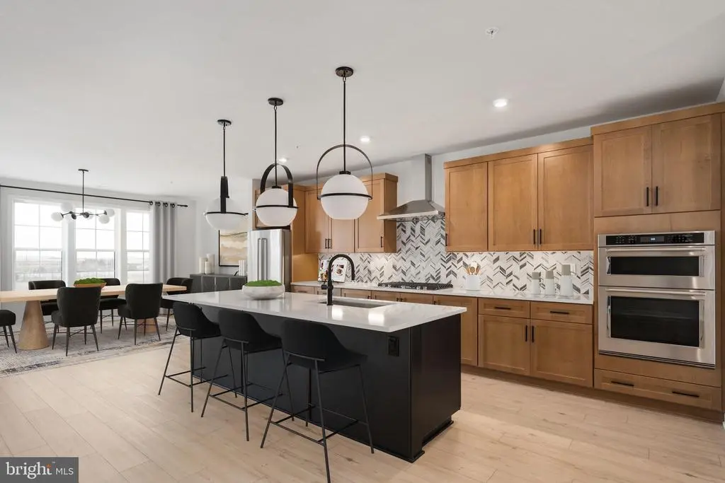 22101 Midmoore Dr, ASHBURN