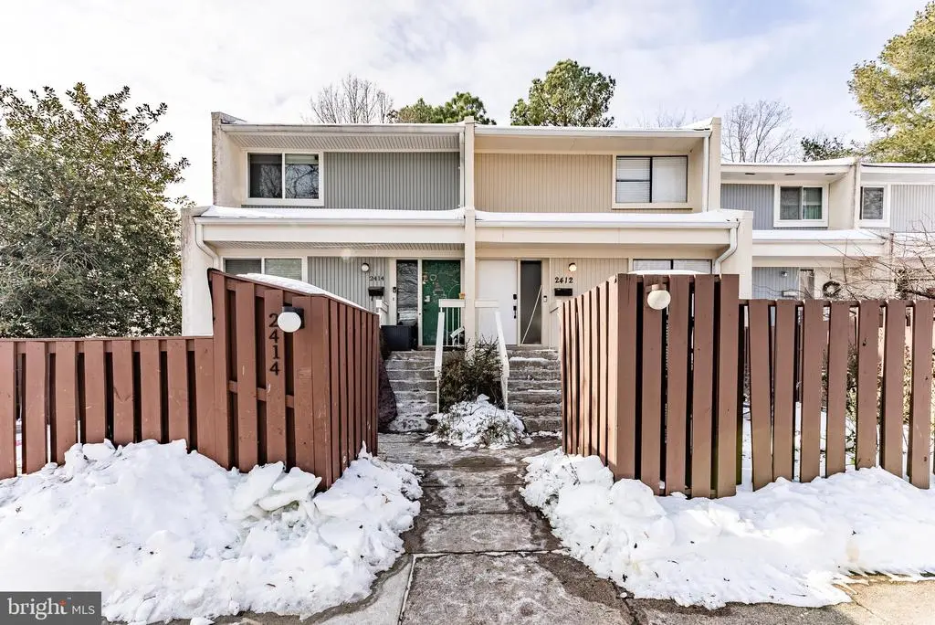 2412 Southgate Sq, RESTON