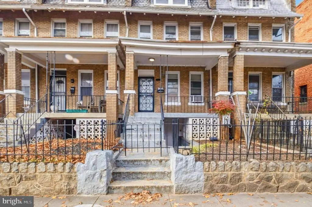 237 15th St Se, WASHINGTON