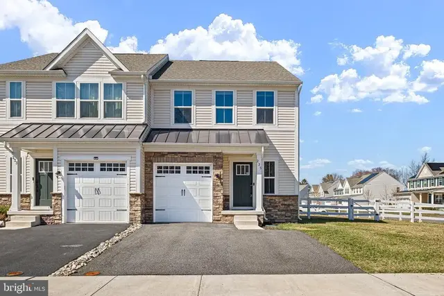 235 Felix Dr, Newark